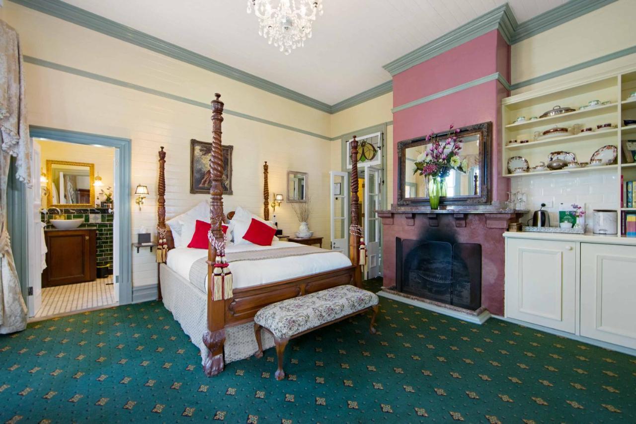 The Old Bank Gladstone Licensed Restaurant&Boutique Accommodation Hat Head Extérieur photo