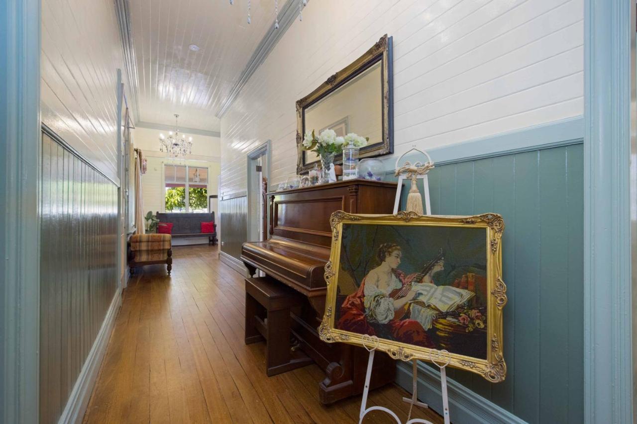 The Old Bank Gladstone Licensed Restaurant&Boutique Accommodation Hat Head Extérieur photo